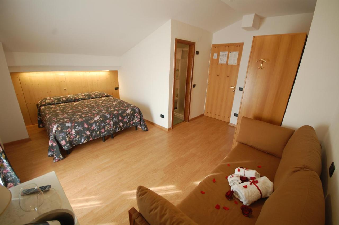 Chalet Fiocco Di Neve Пінцоло Номер фото